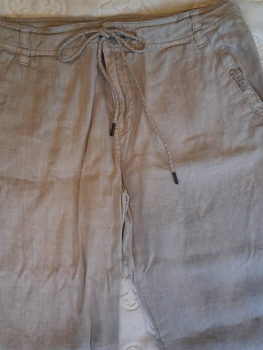 GUESS Men's Light Beige Linen-Blend Drawstring Shorts
